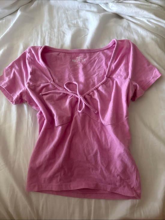 Hollister Tops - Hollister Pink Short Sleeve Tie-Front Scoop Top